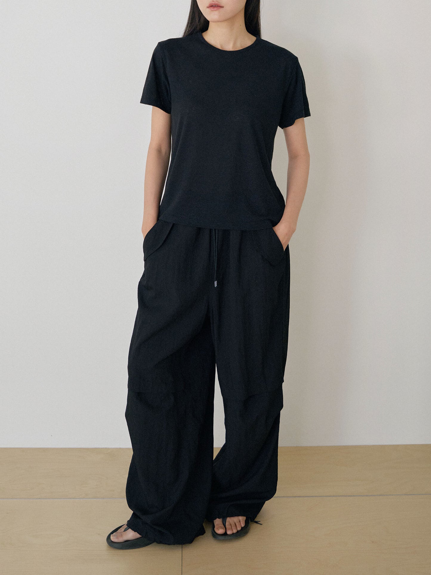Linen Basic Short Sleeve - Black