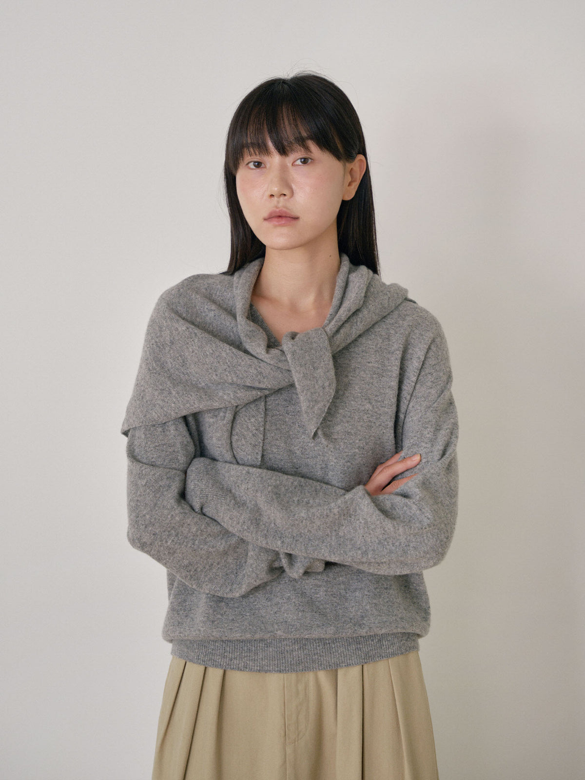Triangle Scarf - Gray 10
