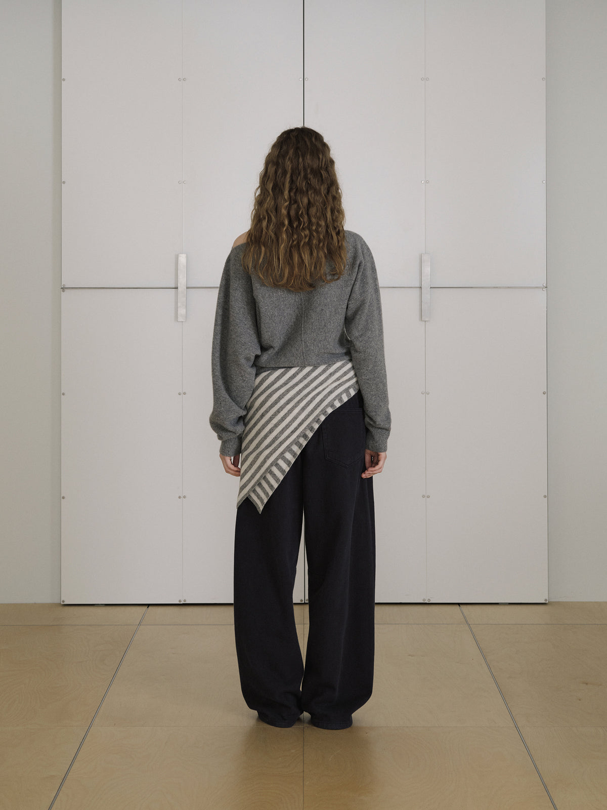Stripe Square Scarf - Gray 8