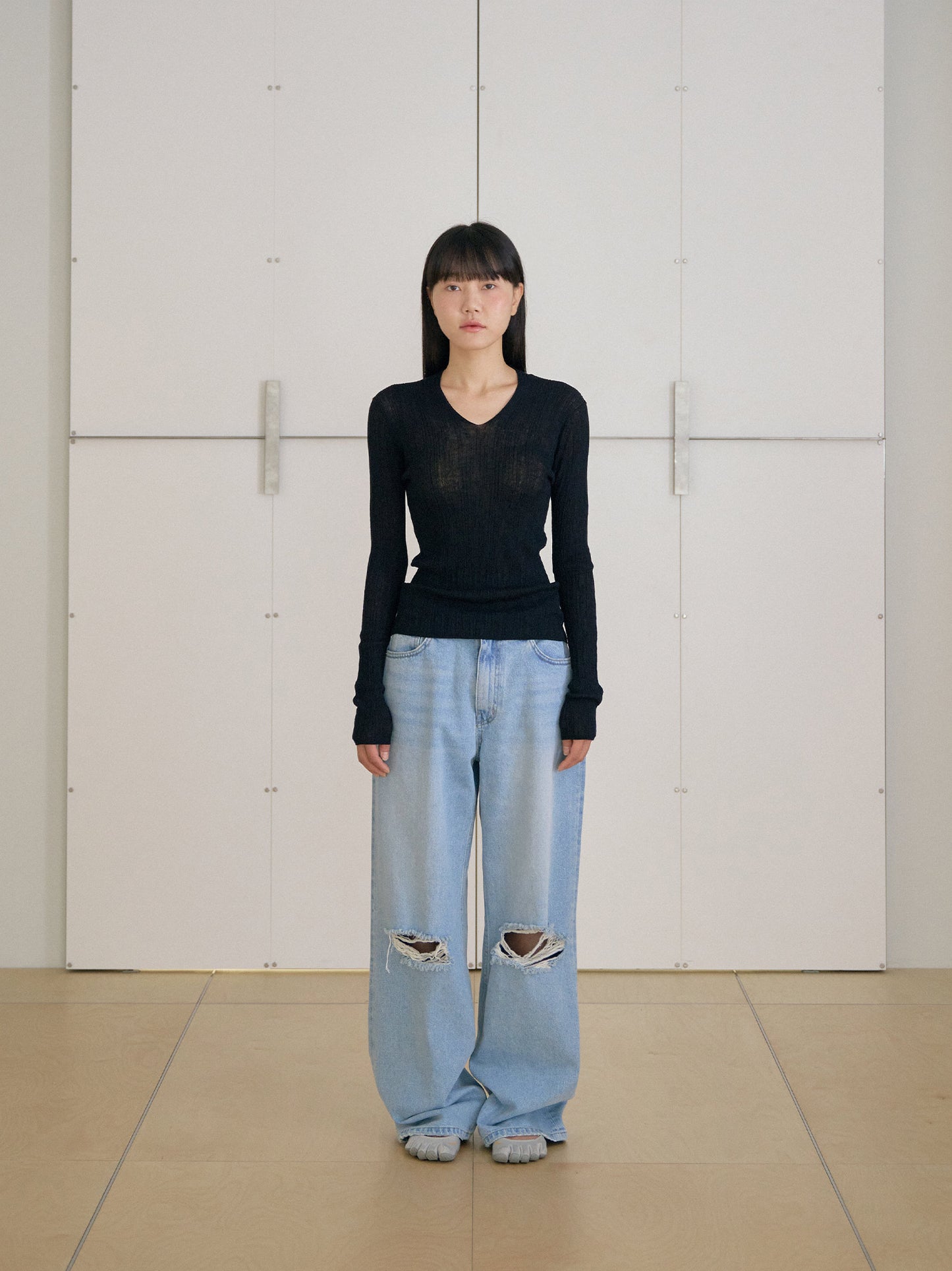 Multi Rib V-neck Pullover - Black