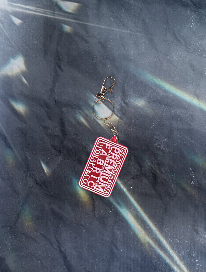 LOGO PATCH ACRYLIC PENDENT ACC MIXED -RED 