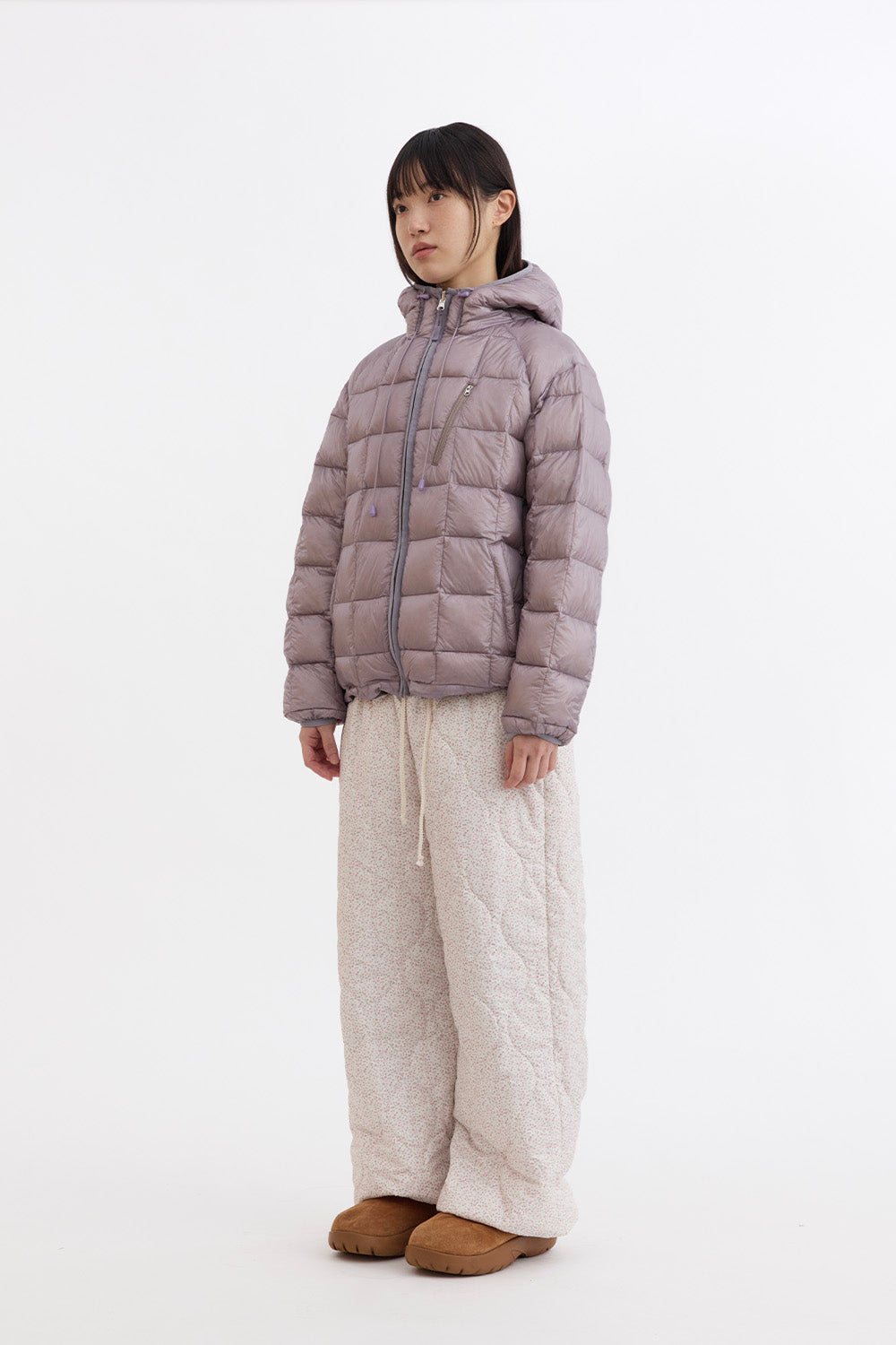 [9/28予約配送] REVERSIBLE FLORAL GRAPHIC DUCK DOWN, LIGHT PURPLE