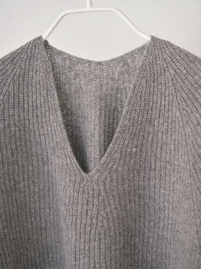 MARAN Wool V-neck Raglan Pullover - Gray 商品画像17/19
