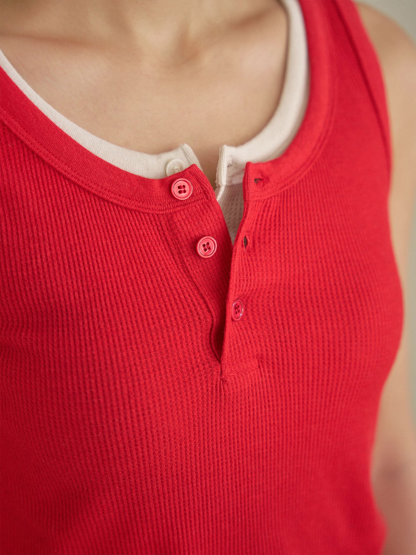 Waffle Button Sleeveless - Red
