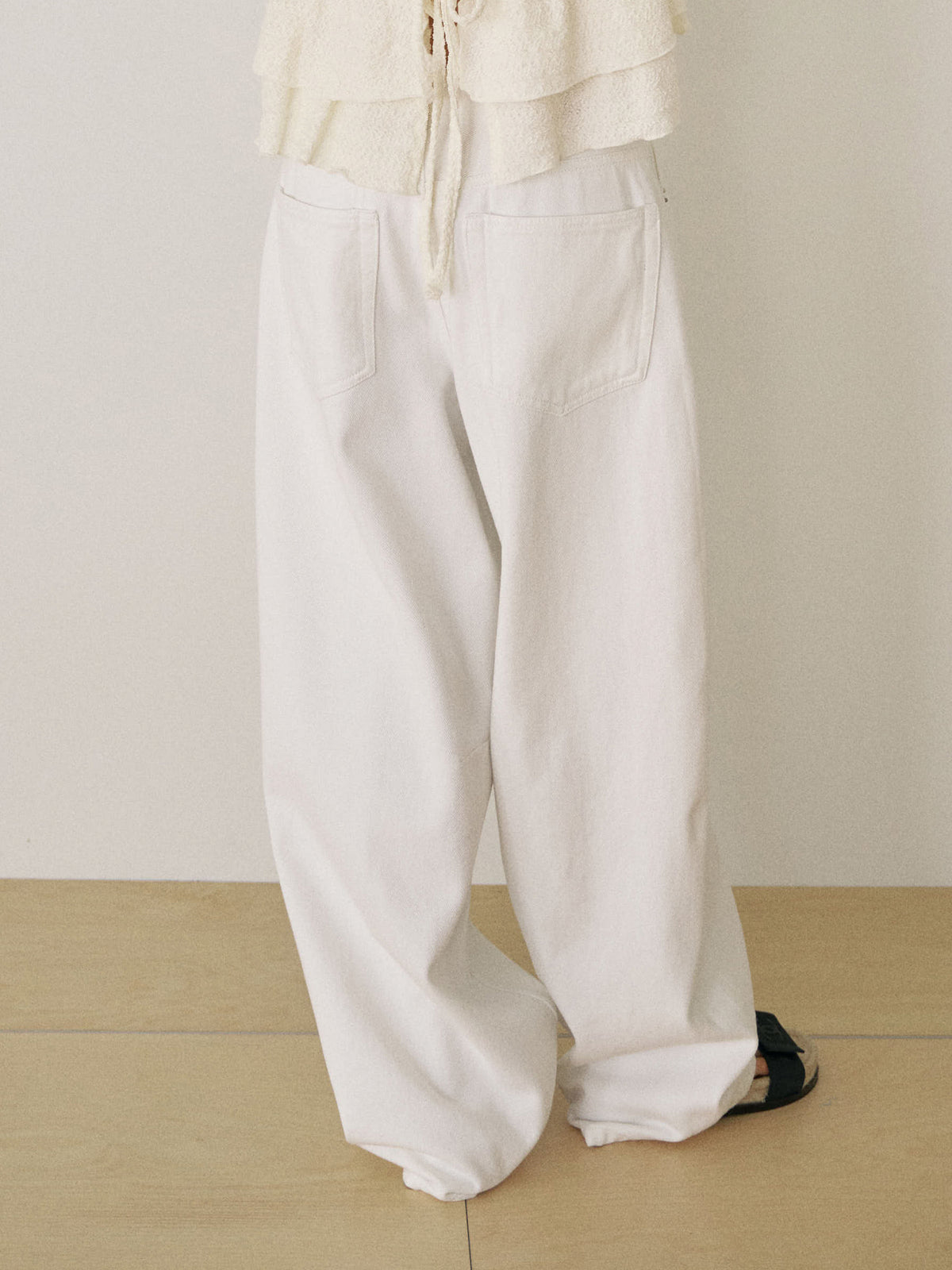 Curved Denim Pants - Ivory 4