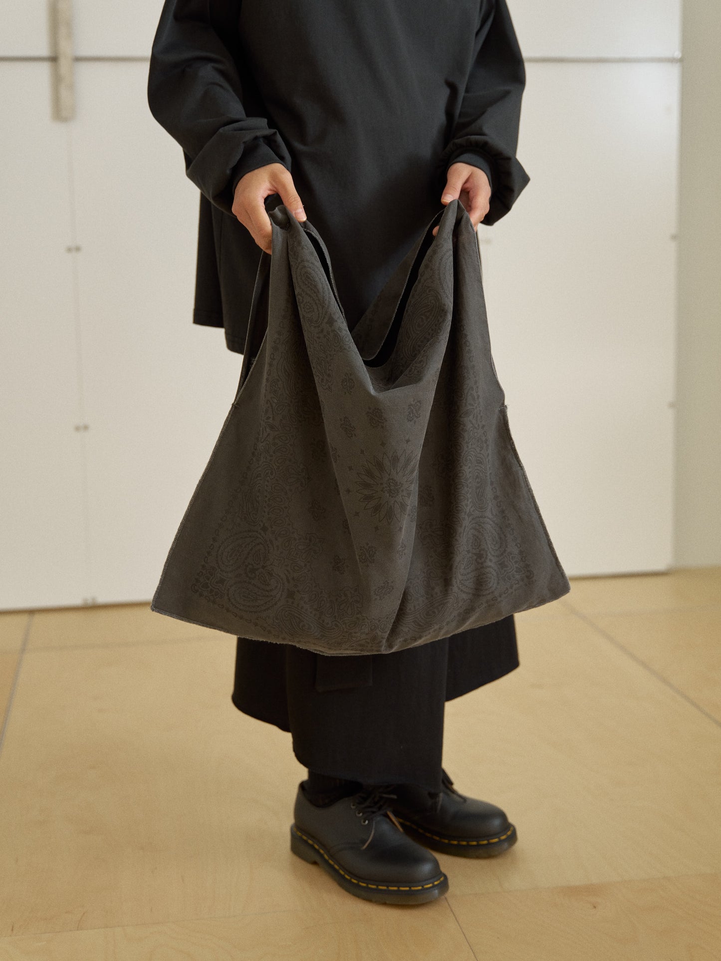 Pigment Square Bag - Charcoal