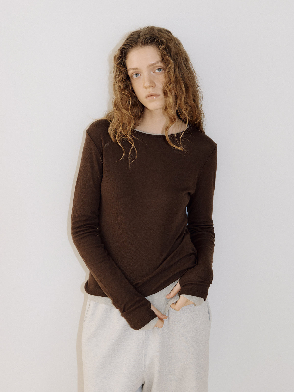 Finger Hole Long Sleeve - Brown 2