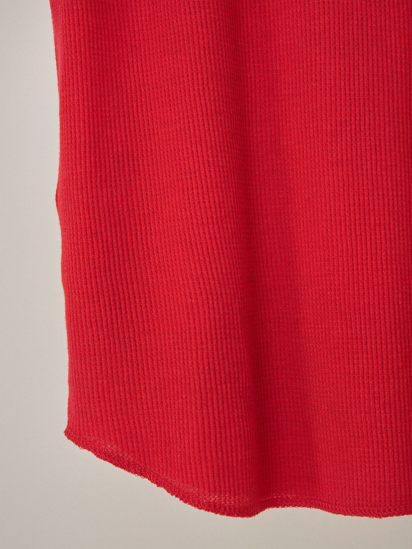 Waffle Button Sleeveless - Red