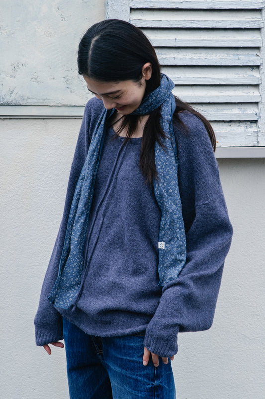 [9/17入荷予定] SOFT ALPACA LAYERED U-NECK KNIT, CHARCOAL