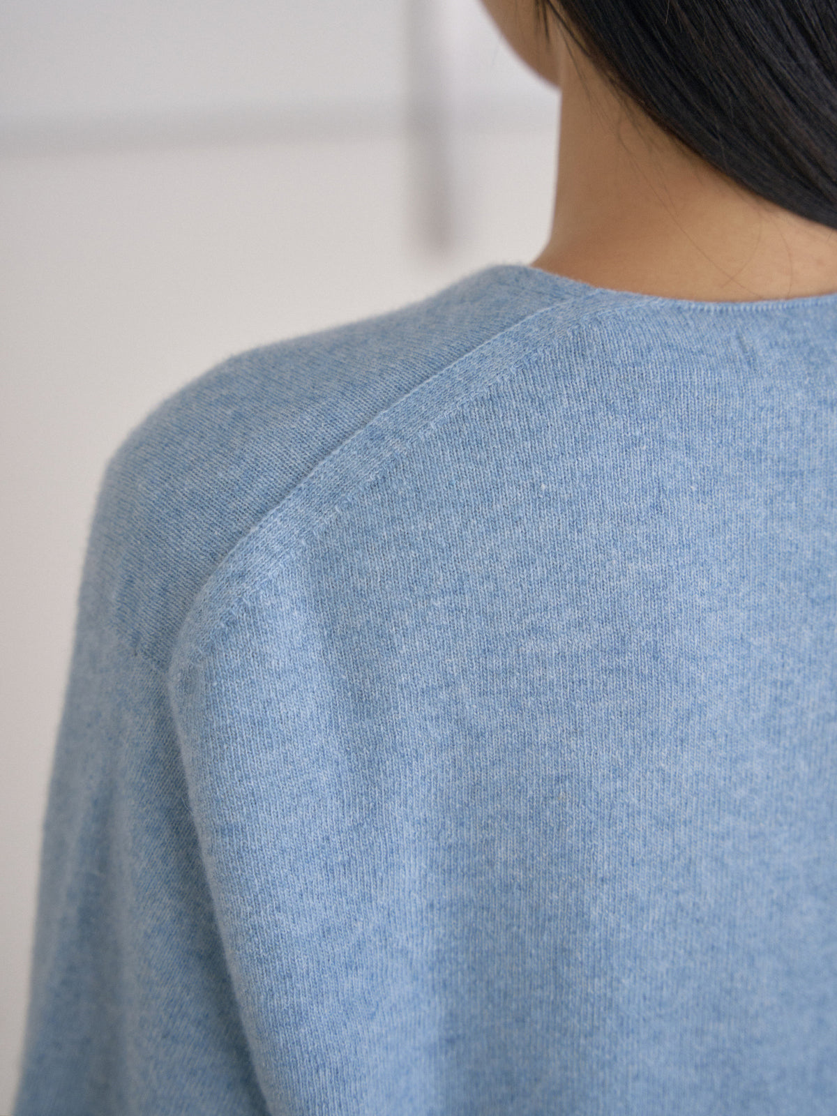 MARAN Cashmere Blend V-neck Pullover - Blue 商品画像16/21