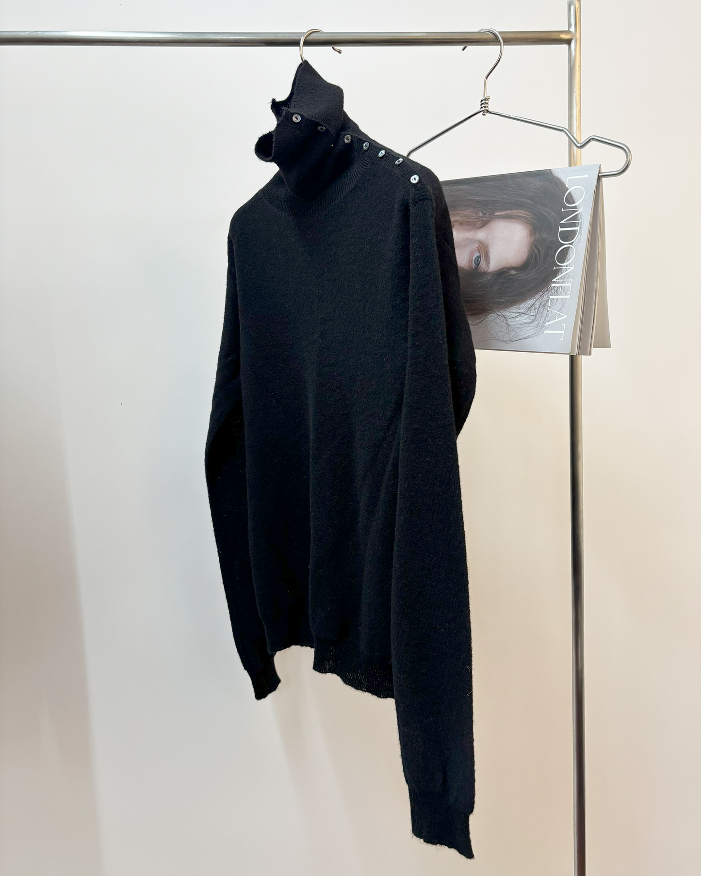 Open-neck Knit
