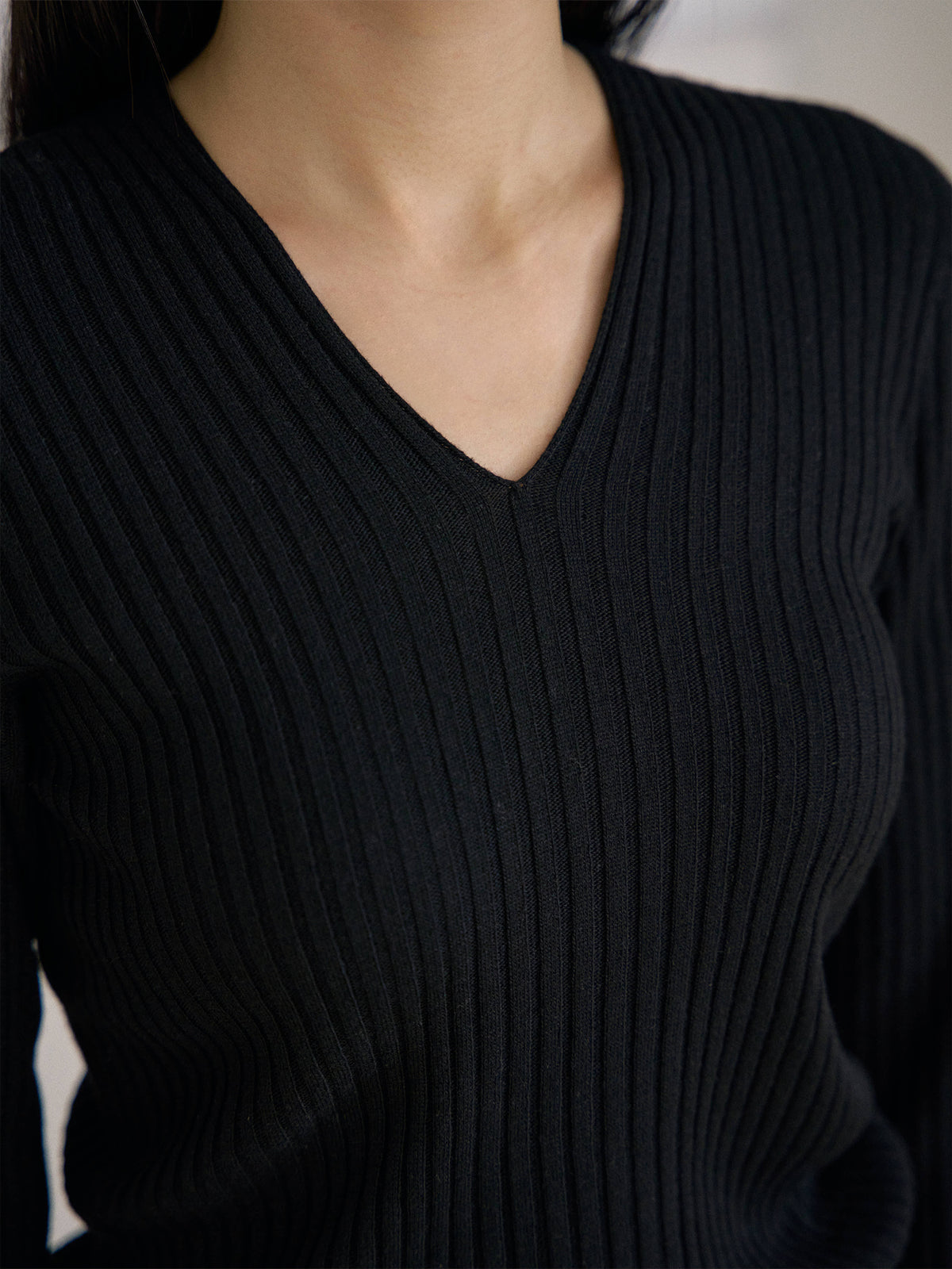Double V-neck Rib Pullover - Black 6