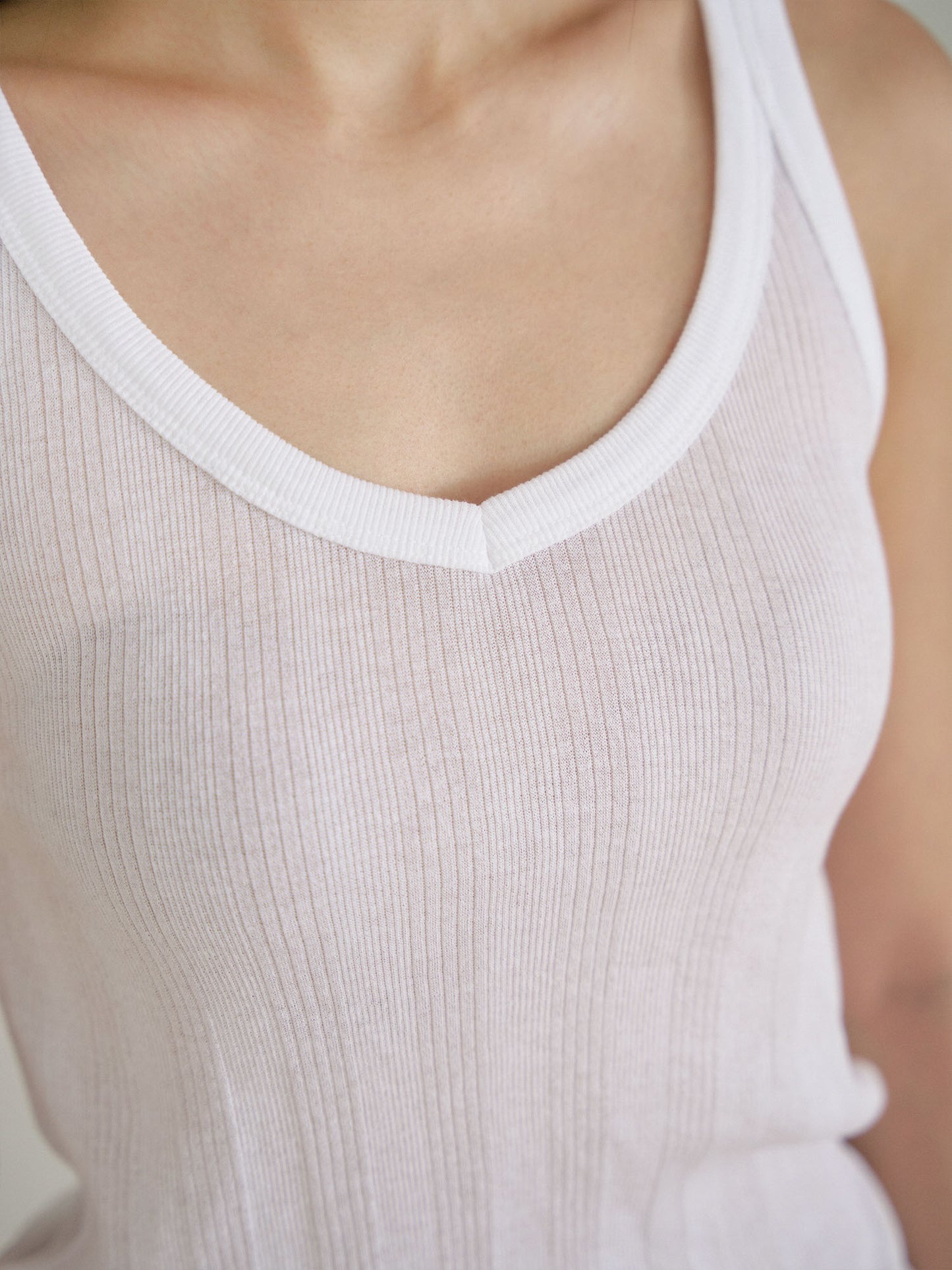Summer V-neck Sleeveless - Ivory