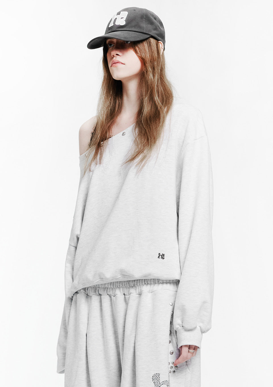 Holy Symbol Off-shoulder Sweatshirt WHITE MELANGE