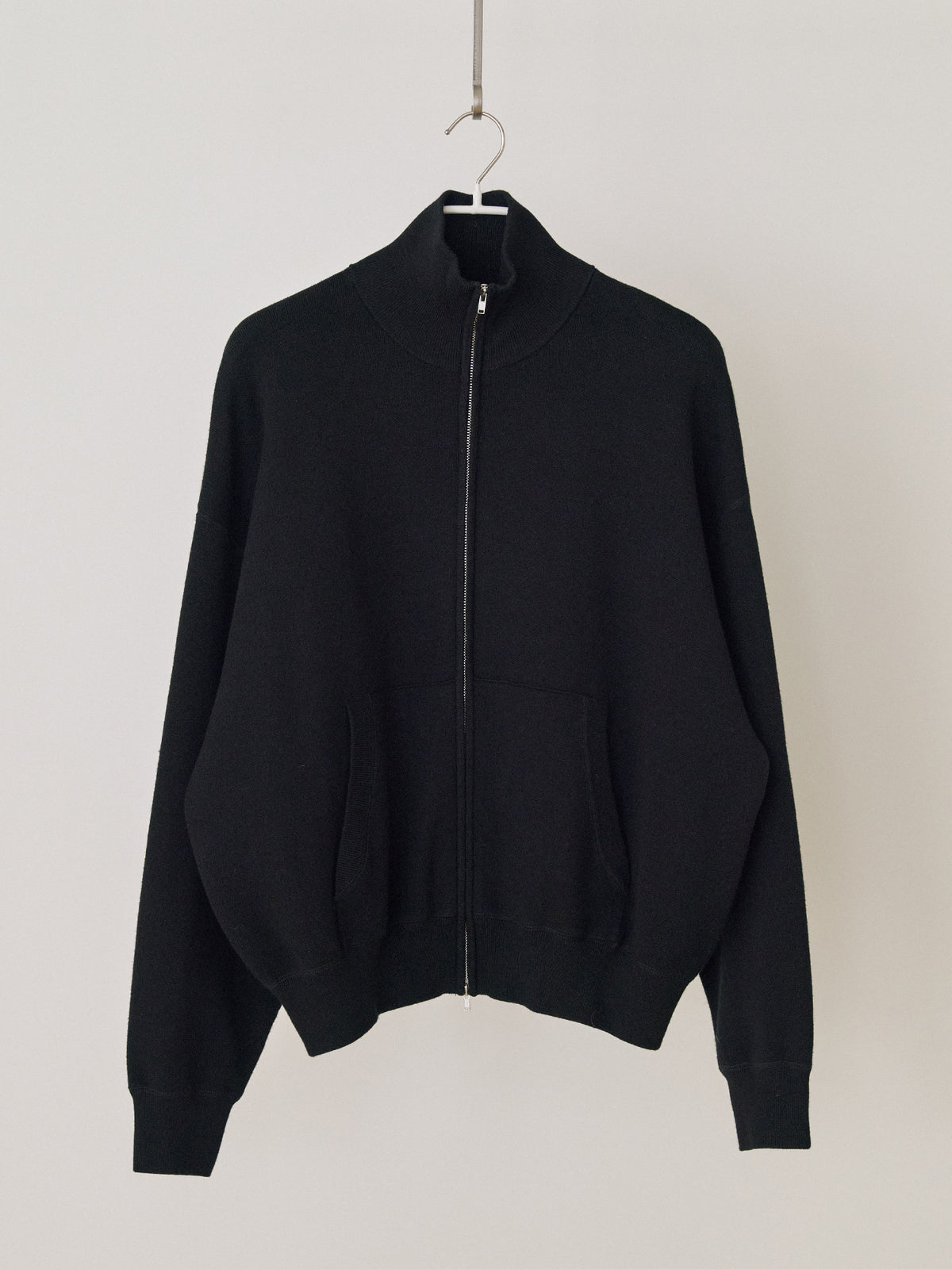 MARAN Ray Zip-up Cardigan - Black 商品画像18/21