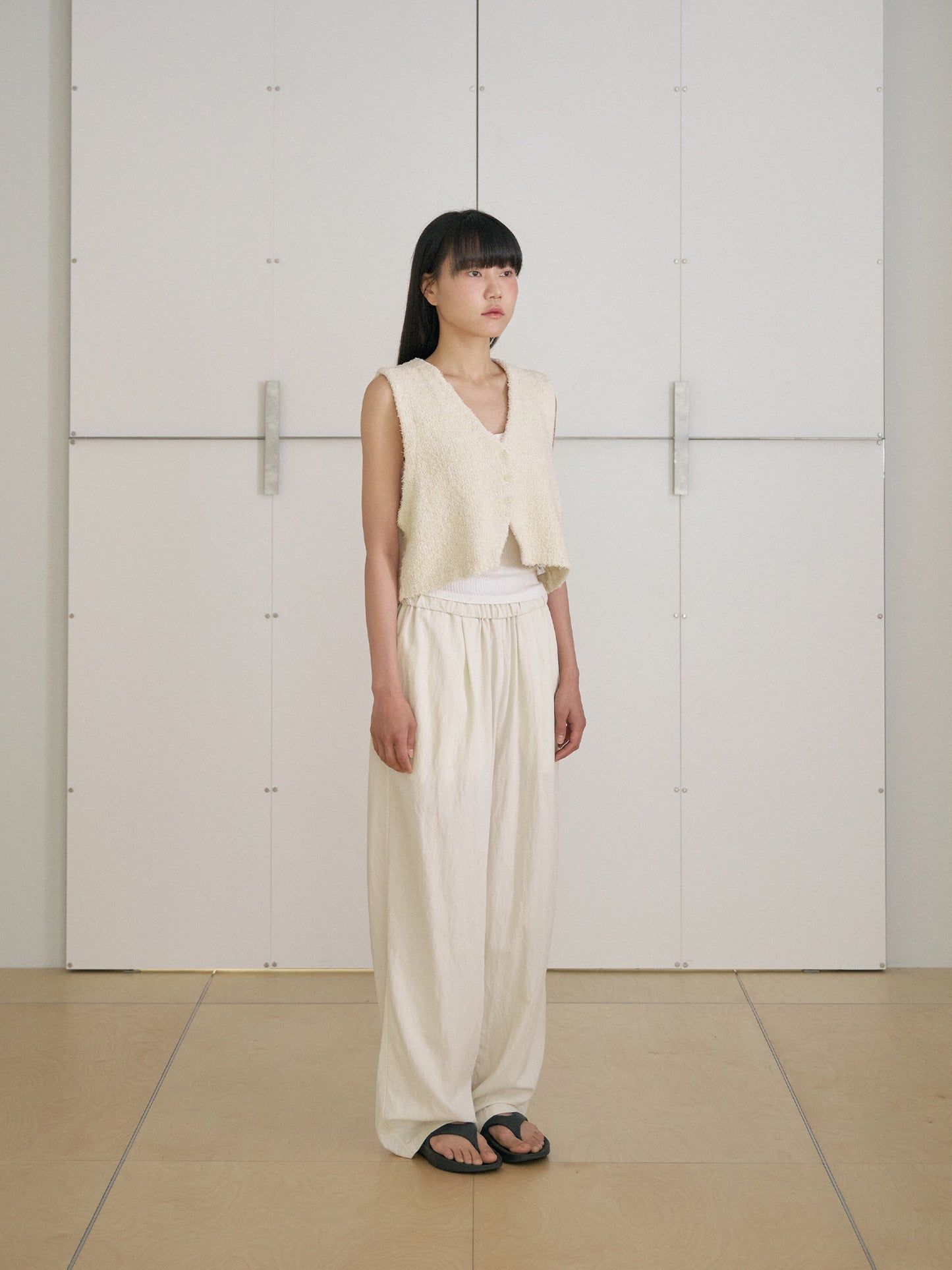Sleeveless Button Cardigan - Beige