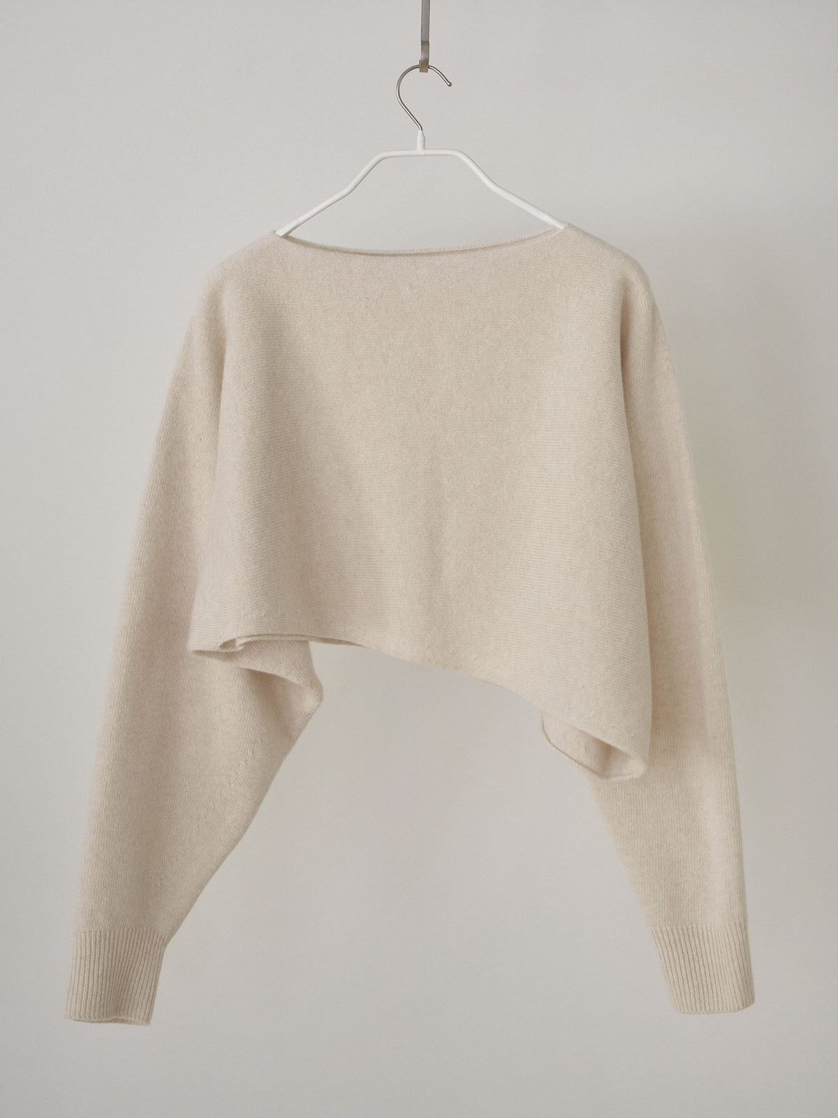 MARAN Unbalanced Boat Neck Pullover - Oatmeal 商品画像18/19