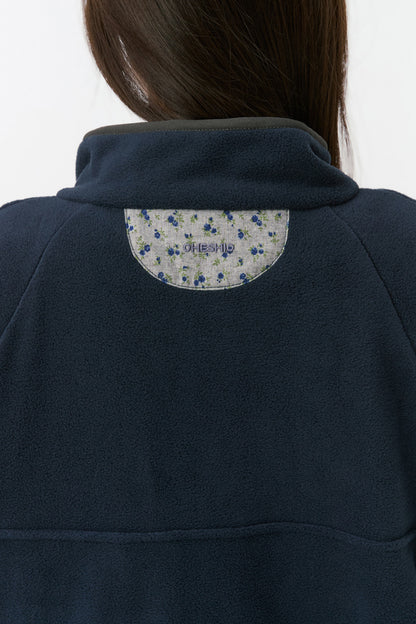 FLORAL CONTRAST FLEECE PULLOVER, NAVY
