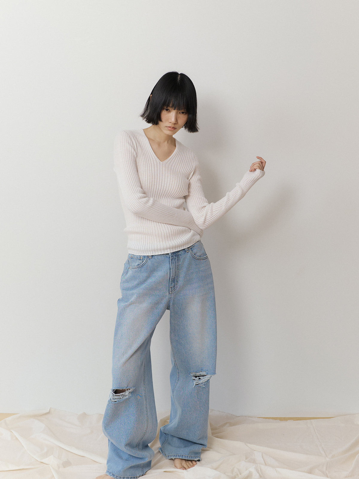 Double V-neck Rib Pullover - Ivory 4