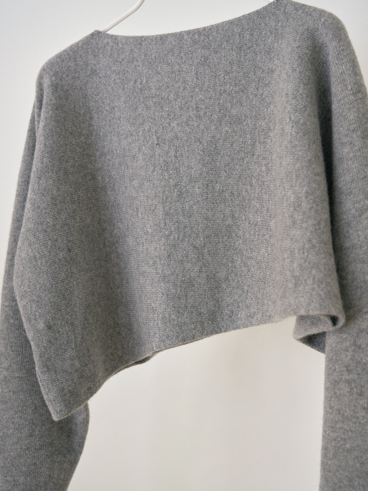 MARAN Unbalanced Boat Neck Pullover - Gray 商品画像18/19