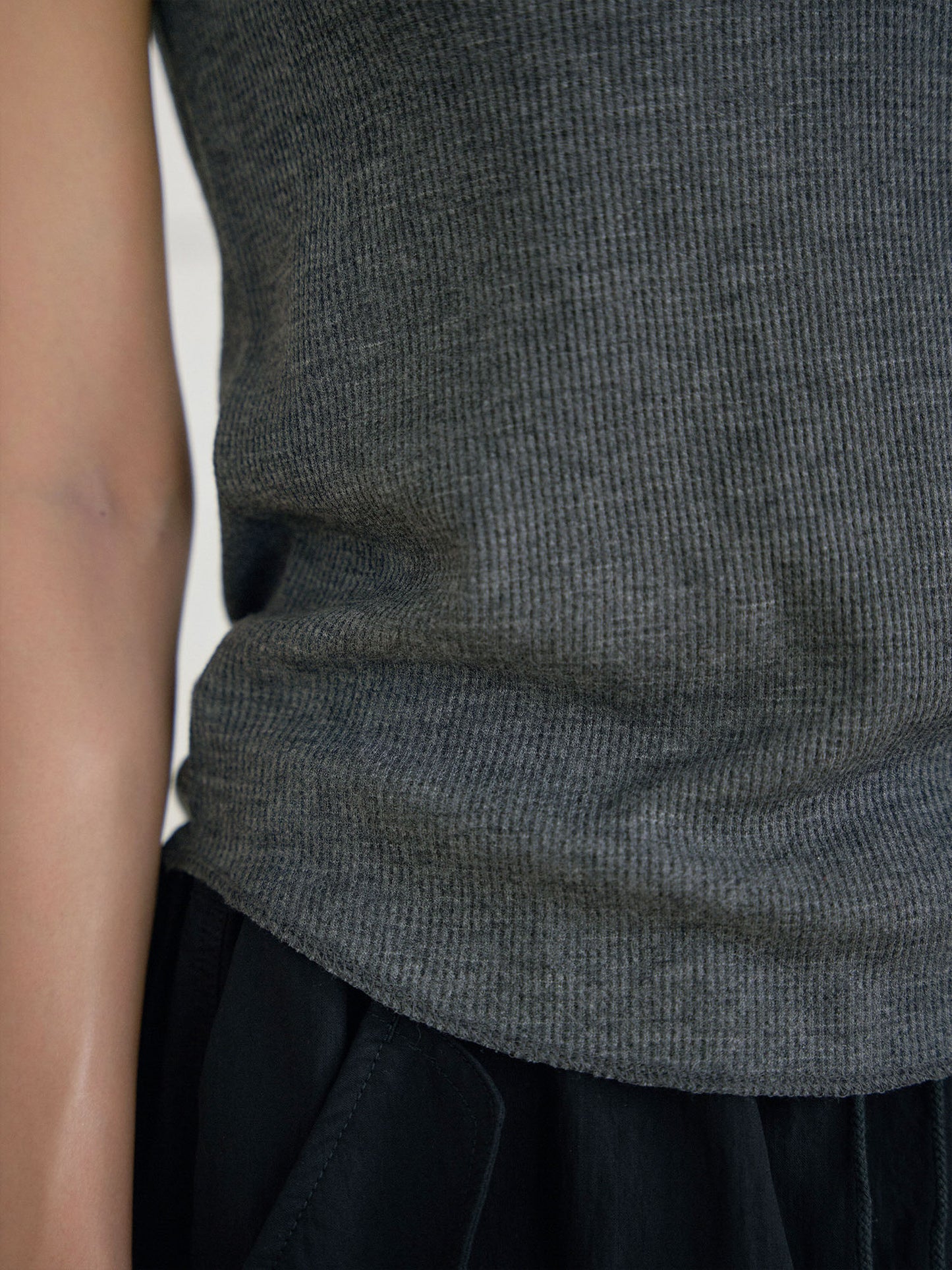 Waffle Button Sleeveless - Charcoal