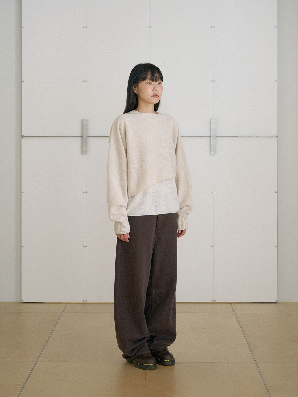 MARAN Unbalanced Boat Neck Pullover - Oatmeal 商品画像15/19
