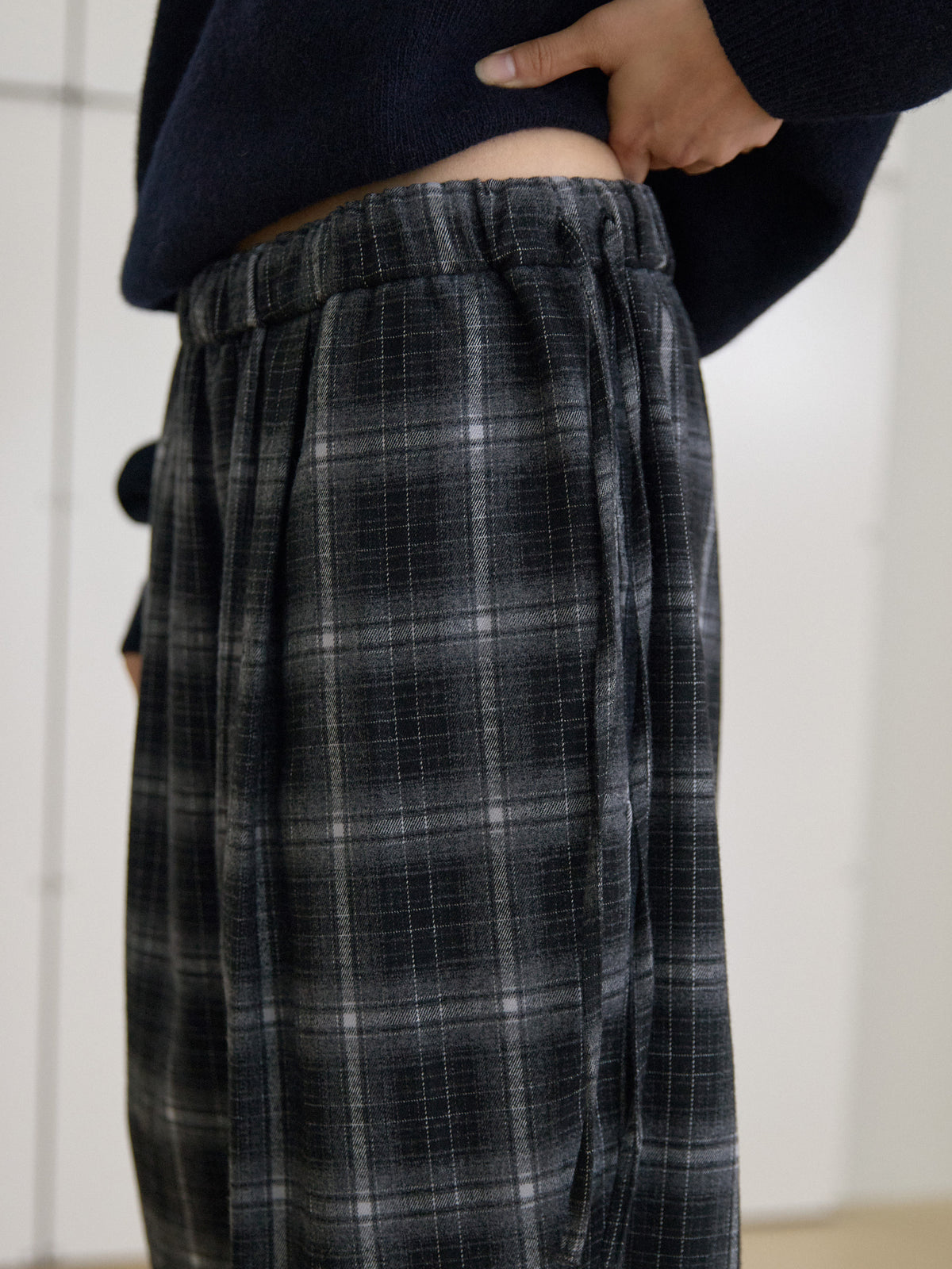 MARAN Side String Check Pants - Black 商品画像16/21