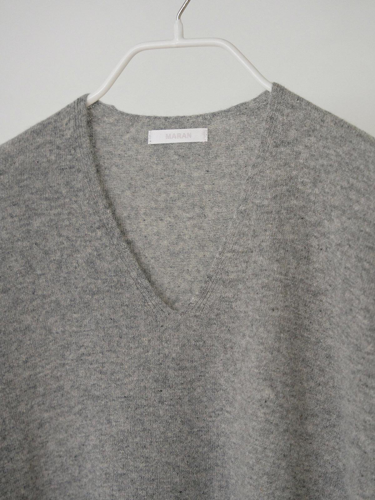 Cashmere Blend V-neck Pullover - Gray 7