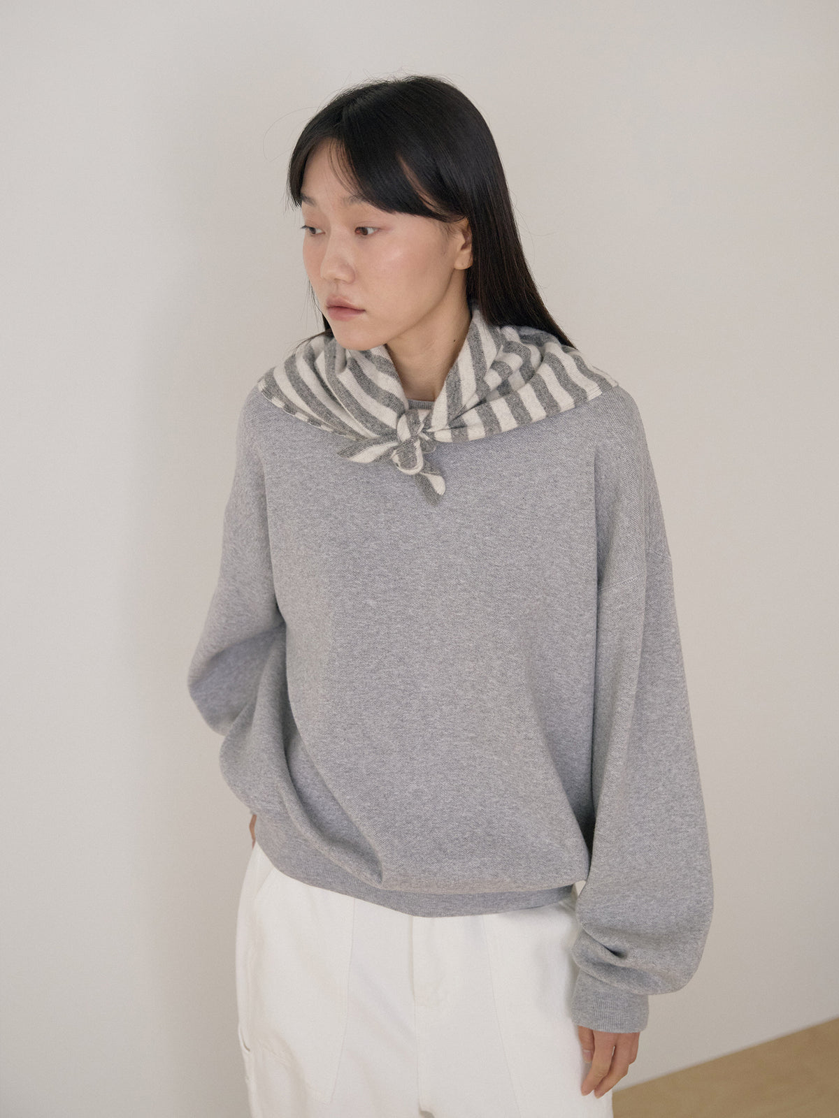 Ray Round Pullover - Gray 7