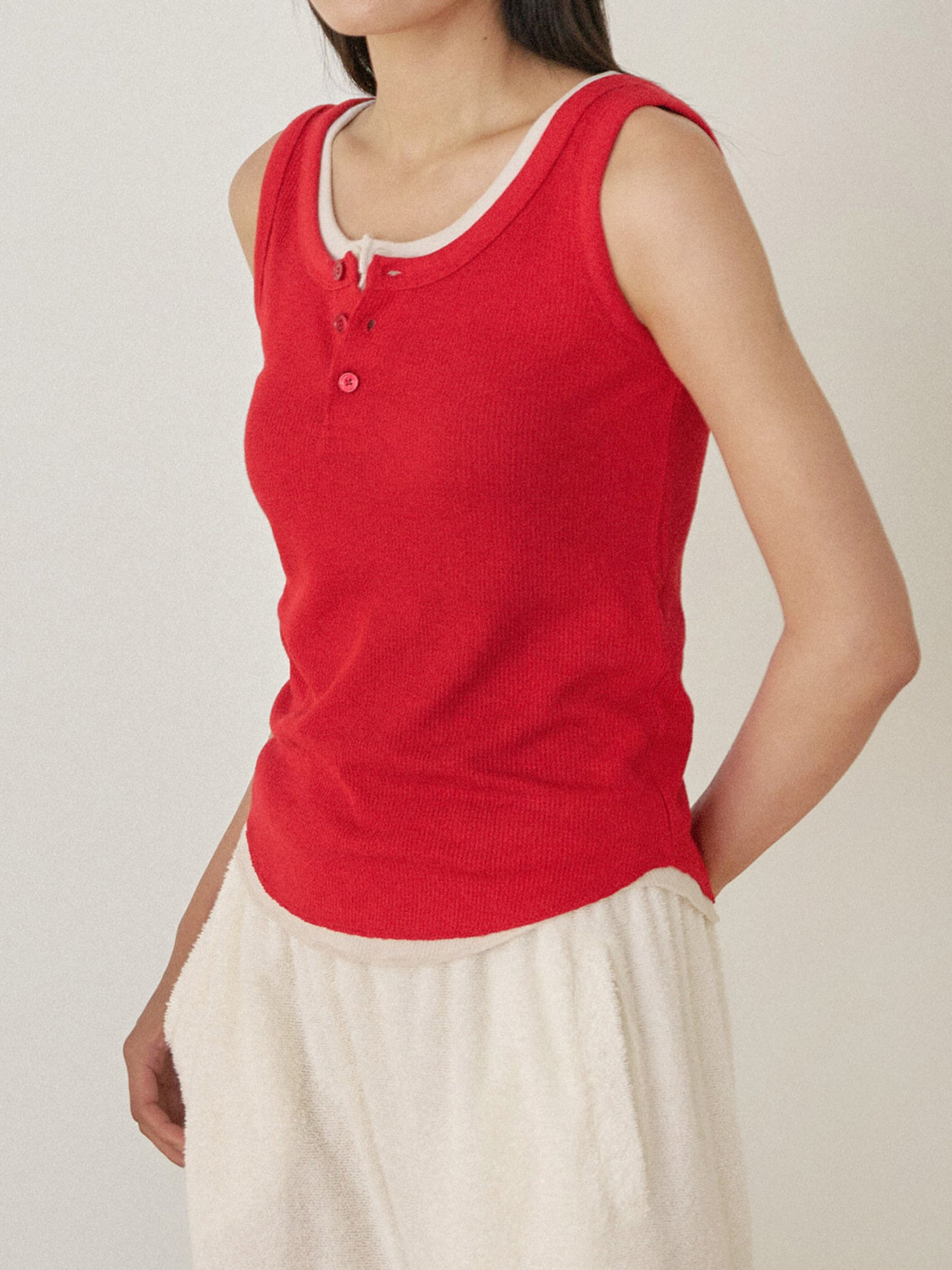Waffle Button Sleeveless - Red