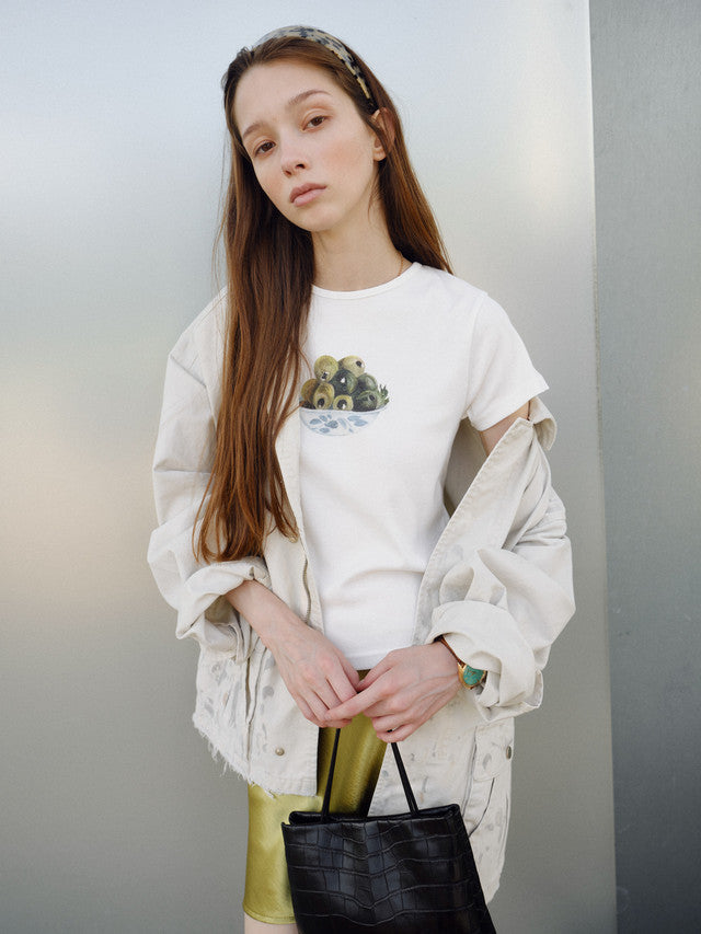 オリーブグラフィックTシャツ