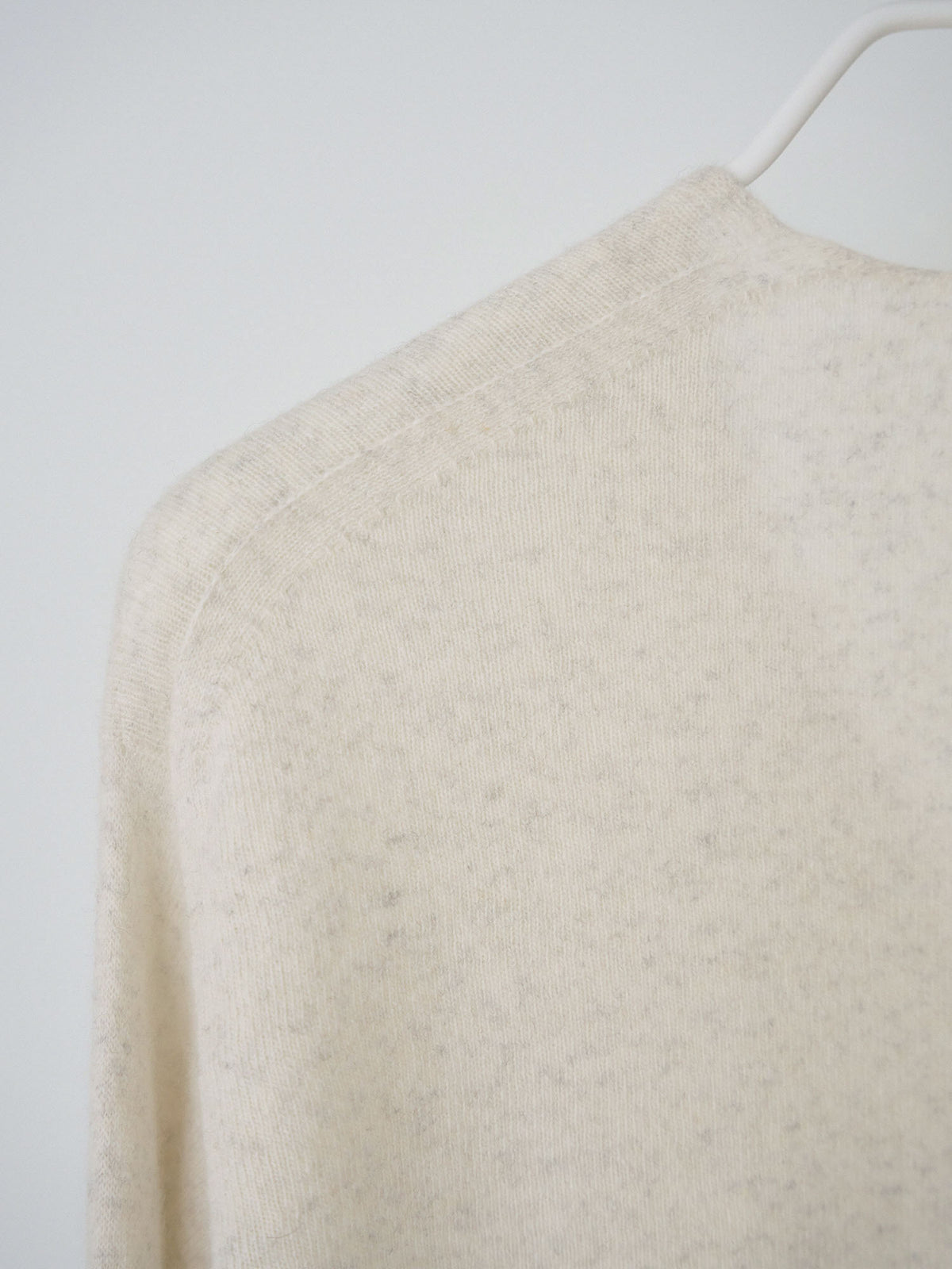 Cashmere Blend V-neck Pullover - Oatmeal 8