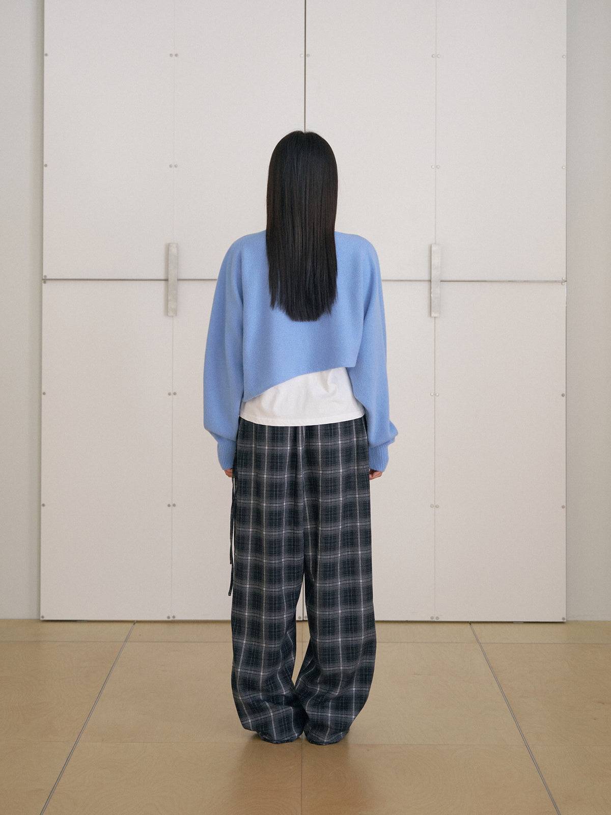 MARAN Unbalanced Boat Neck Pullover - Blue 商品画像14/19