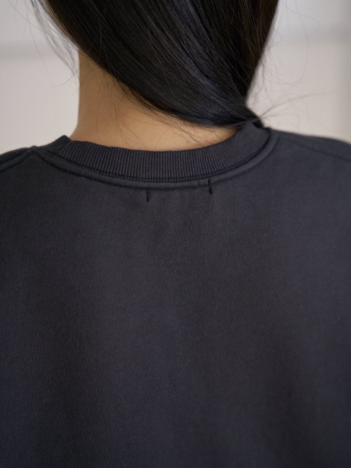 Crack Lettering Sweatshirt - Charcoal