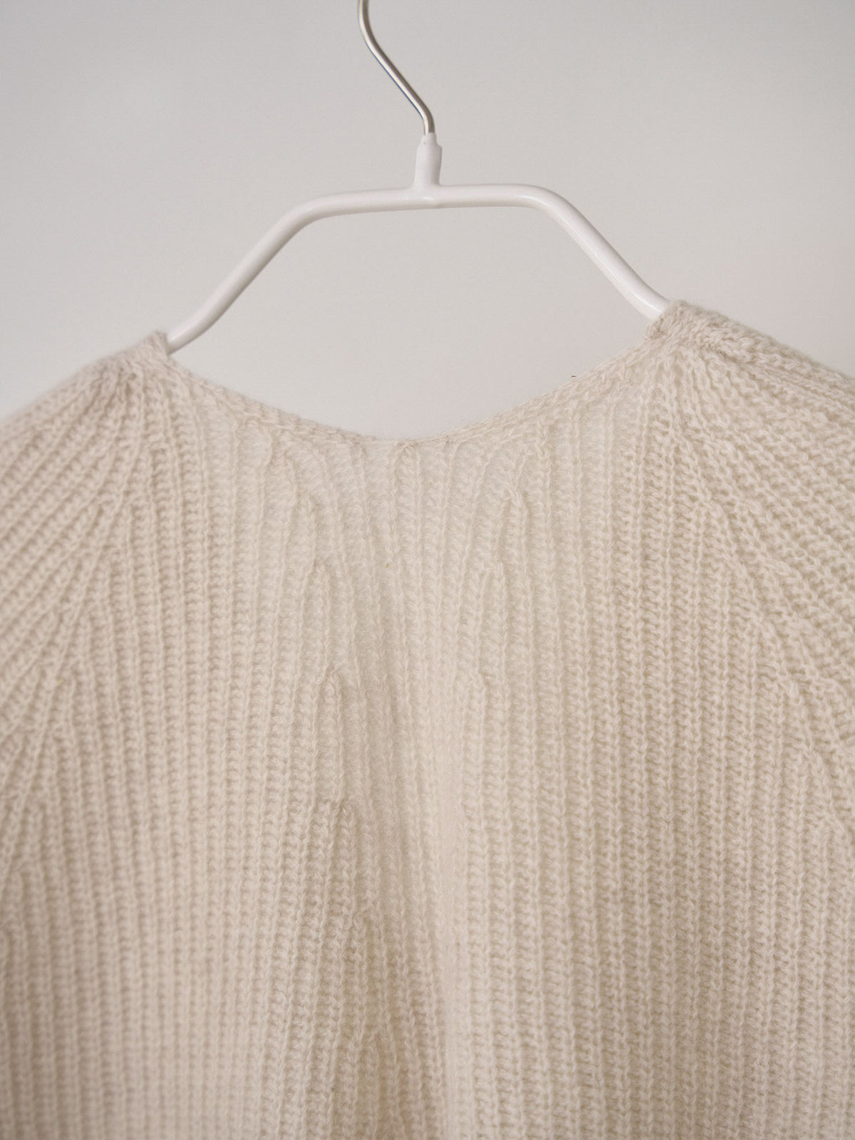 Wool V-neck Raglan Pullover - Oatmeal 8
