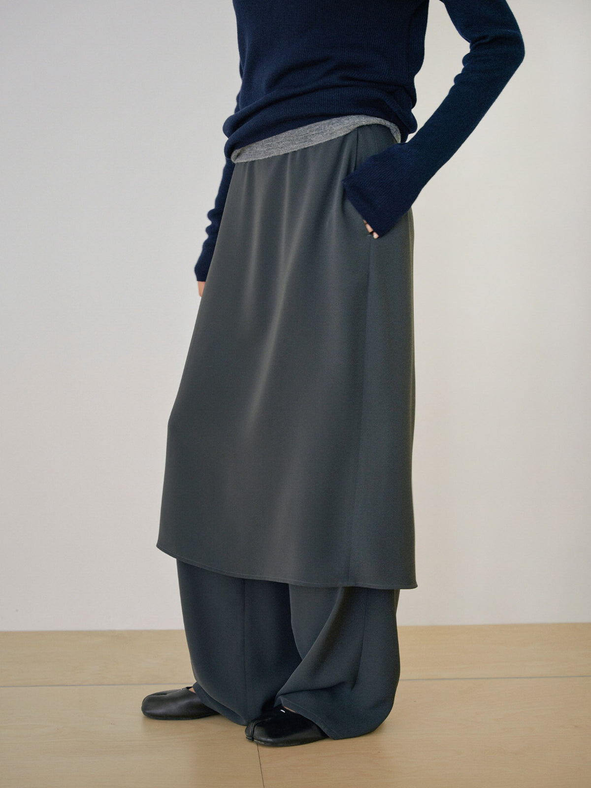 Skirt Overlay Pants - Charcoal 1
