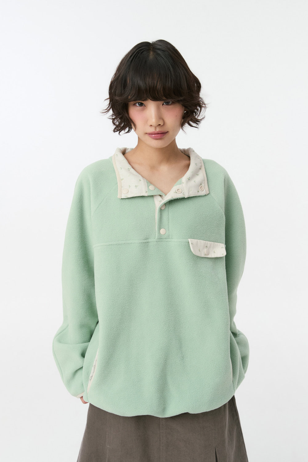 FLORAL CONTRAST FLEECE PULLOVER, MINT
