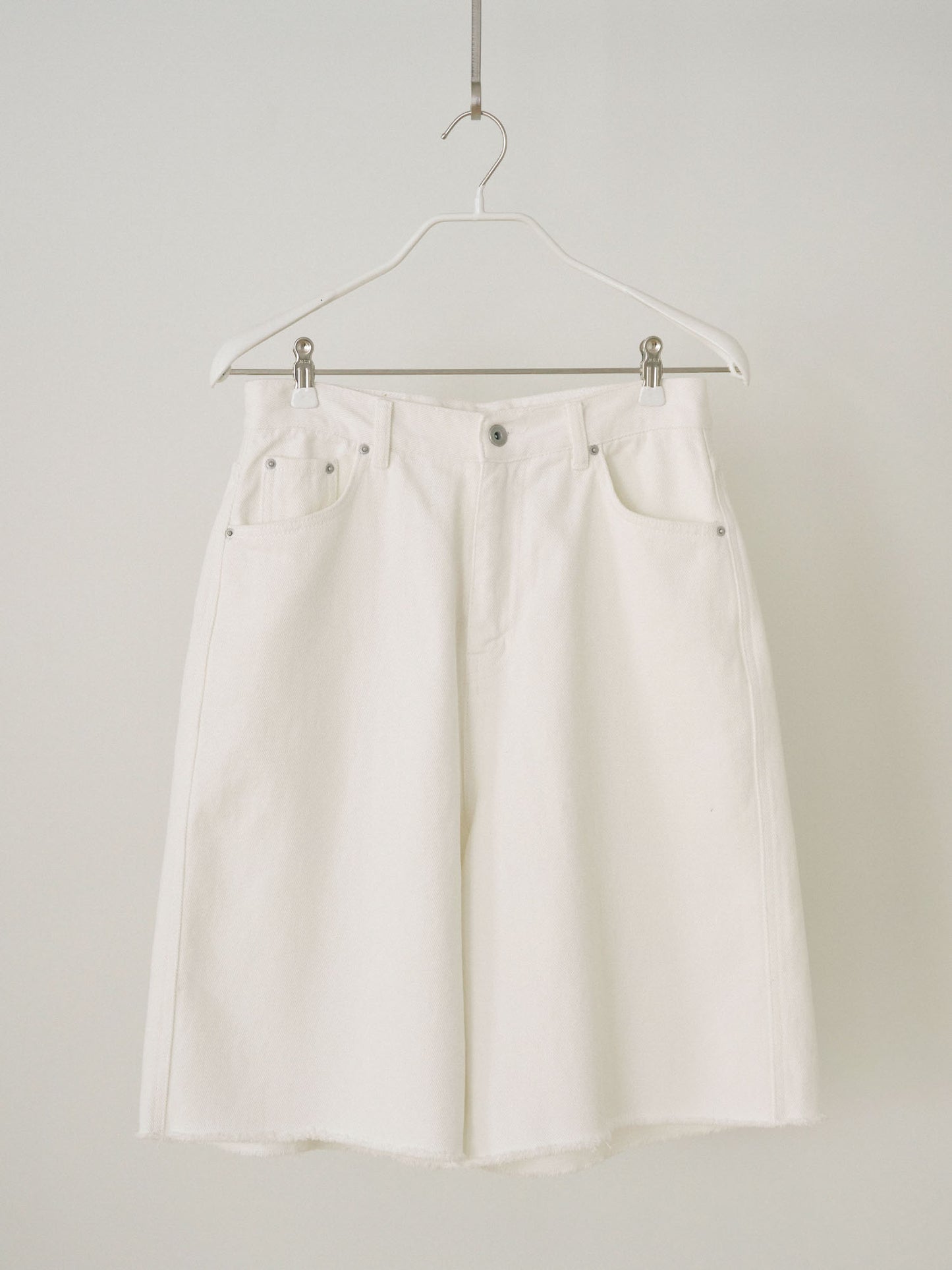 Cutoff Denim Shorts - Ivory