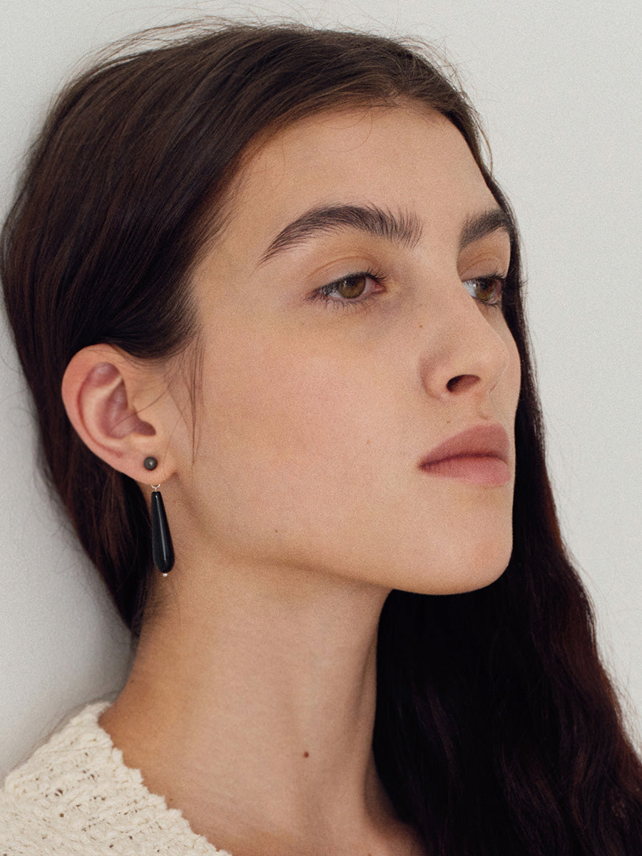 Park pine in onyx earring