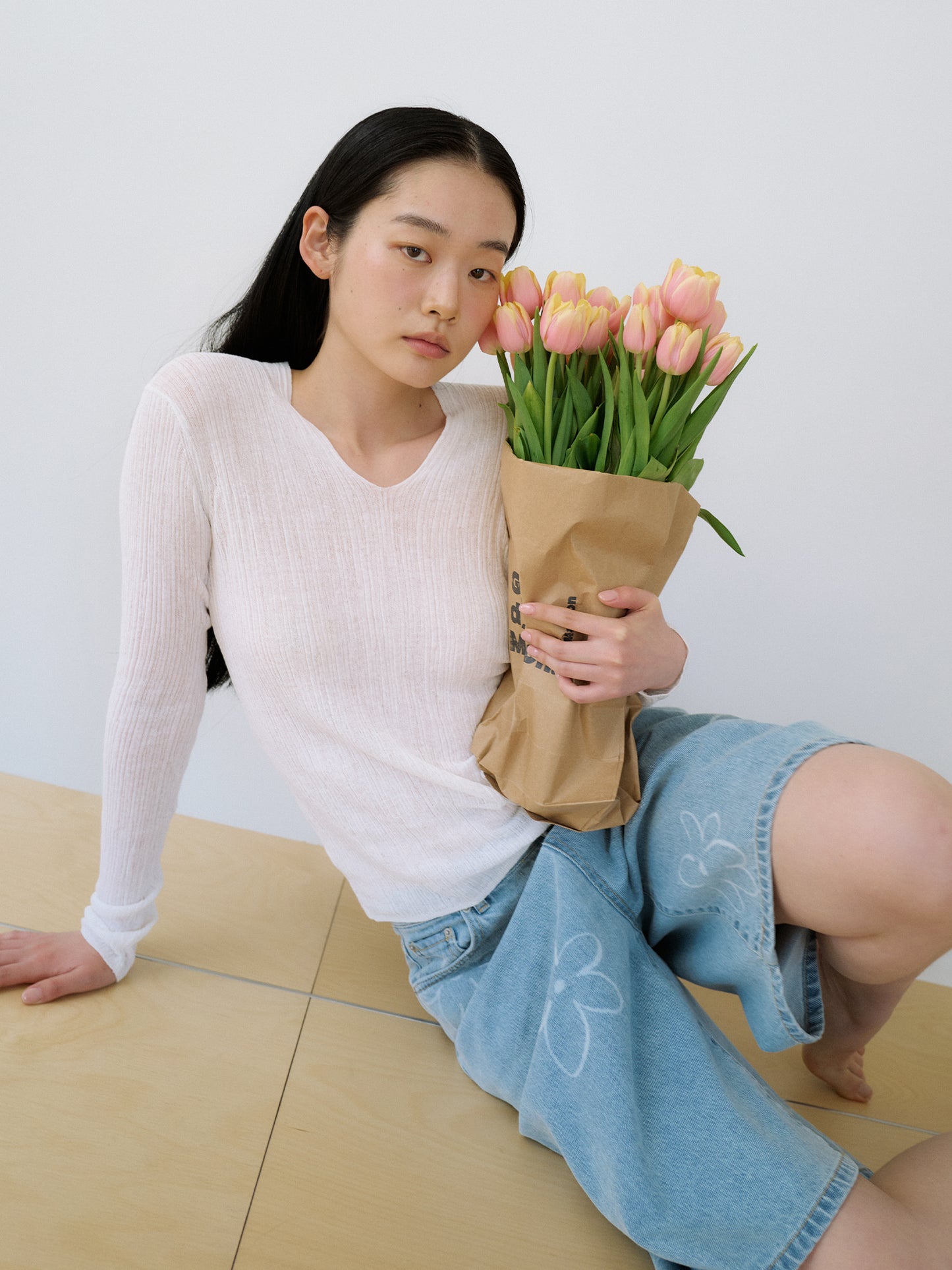 Flower Denim Shorts - Light Indigo