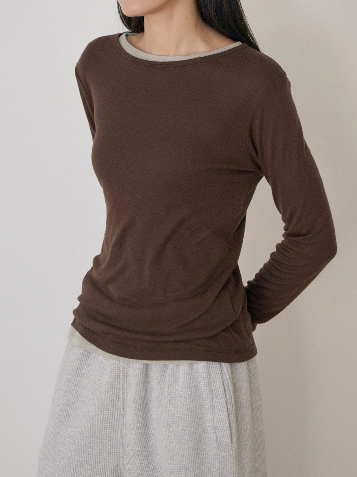 Finger Hole Long Sleeve - Brown 12