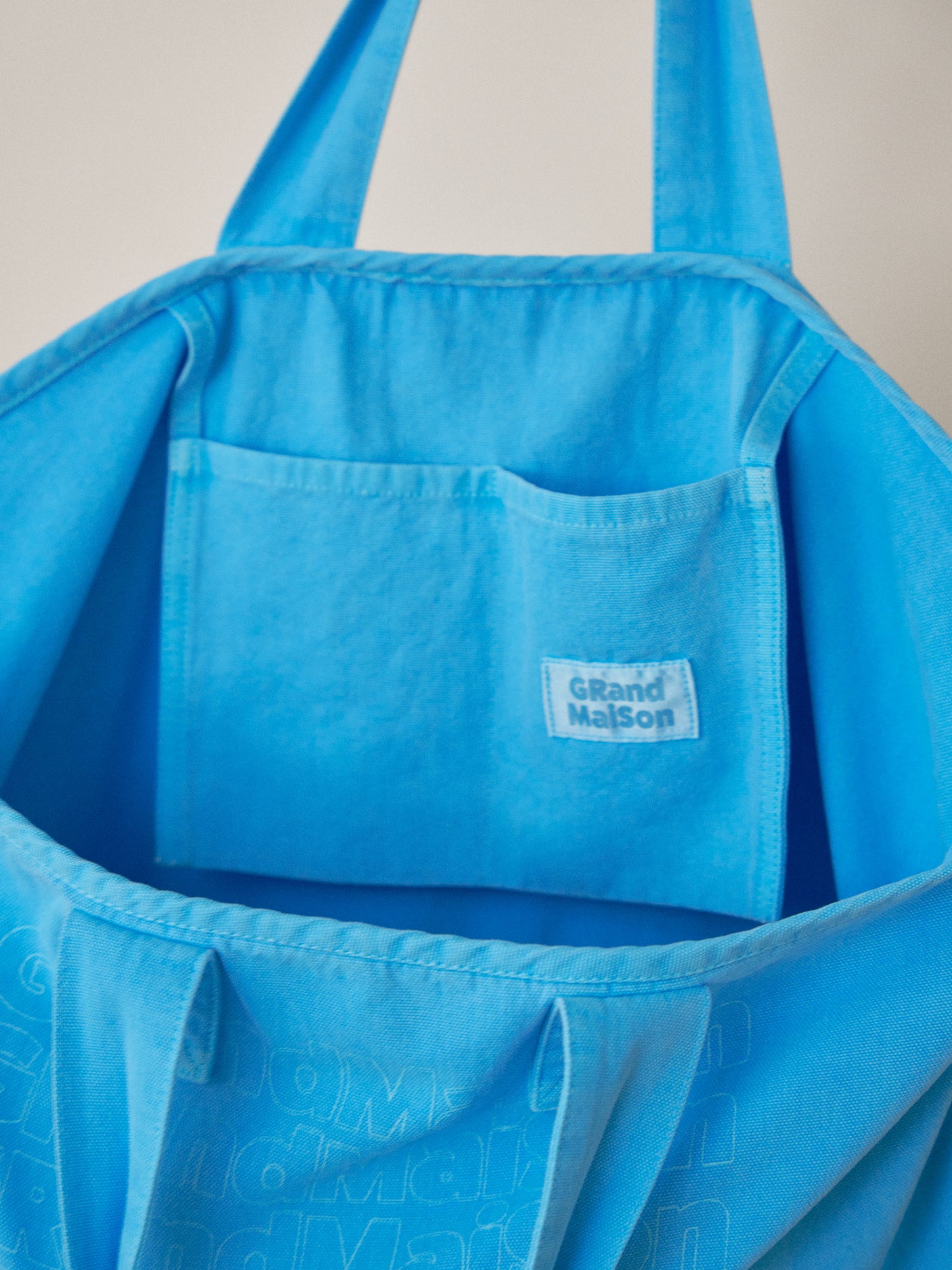 Pigment Lettering Shoulder Bag - Blue