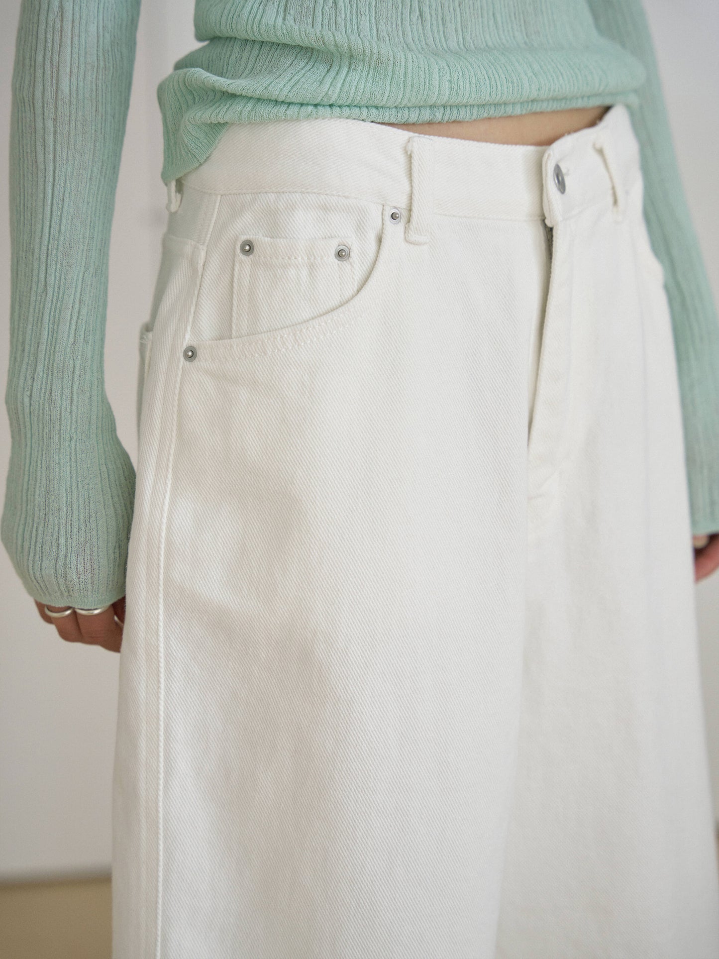 Cutoff Denim Shorts - Ivory