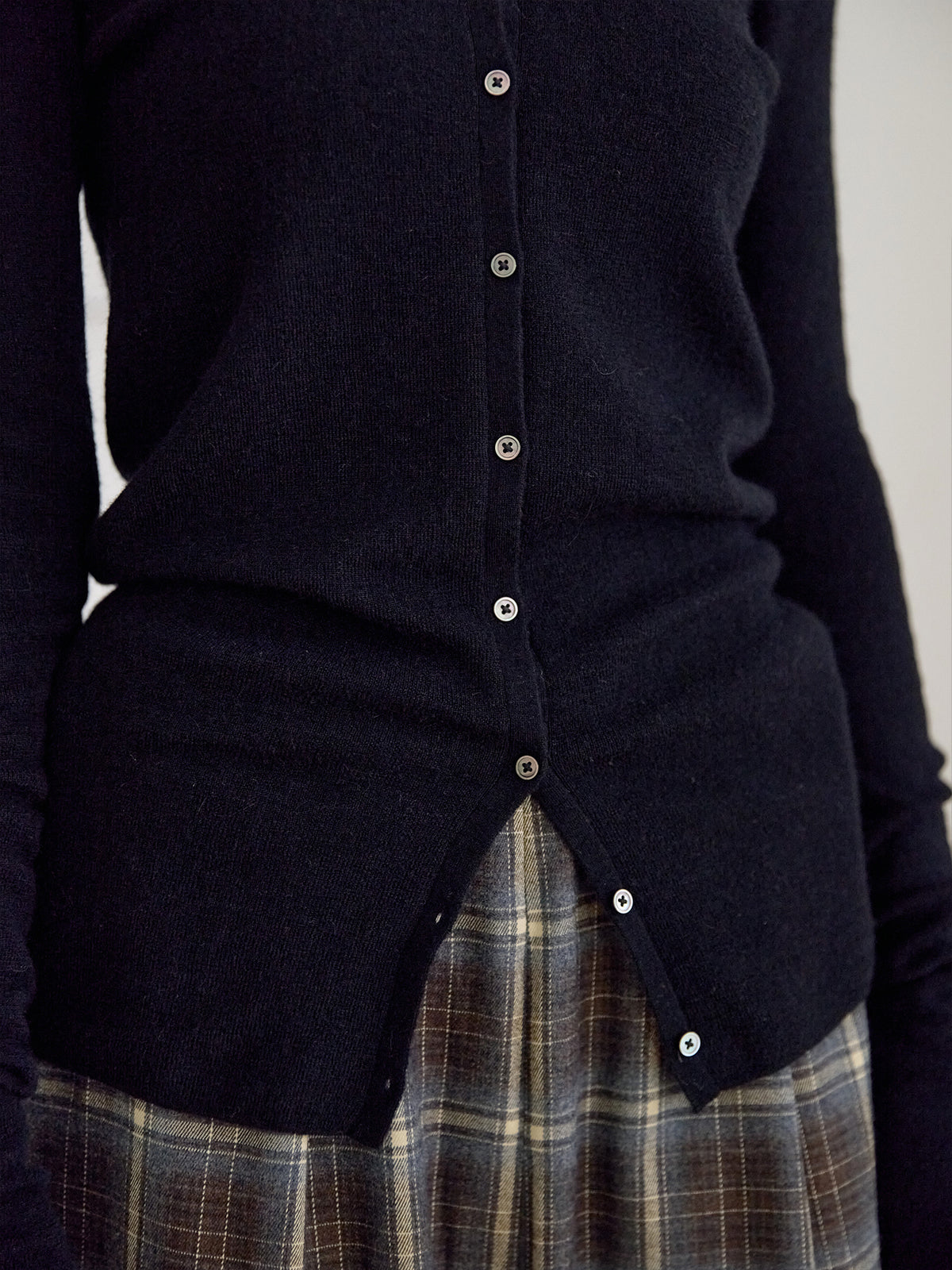 Alpaca Button Cardigan - Black 12