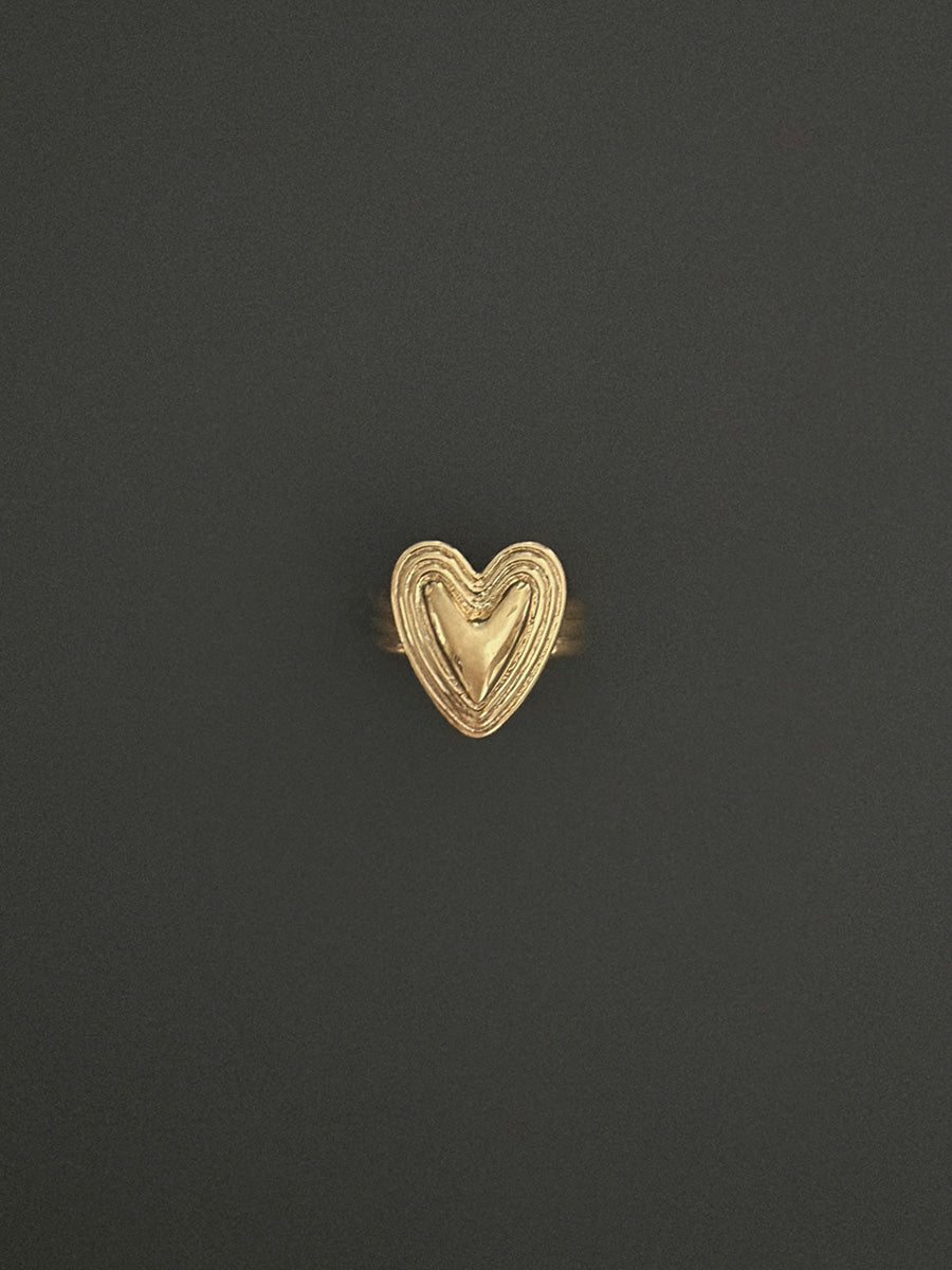 Nested heart ring