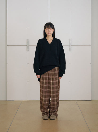 Cashmere Square Scarf - Black 10