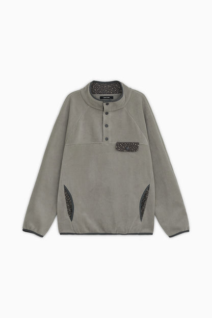 FLORAL CONTRAST FLEECE PULLOVER, GRAY