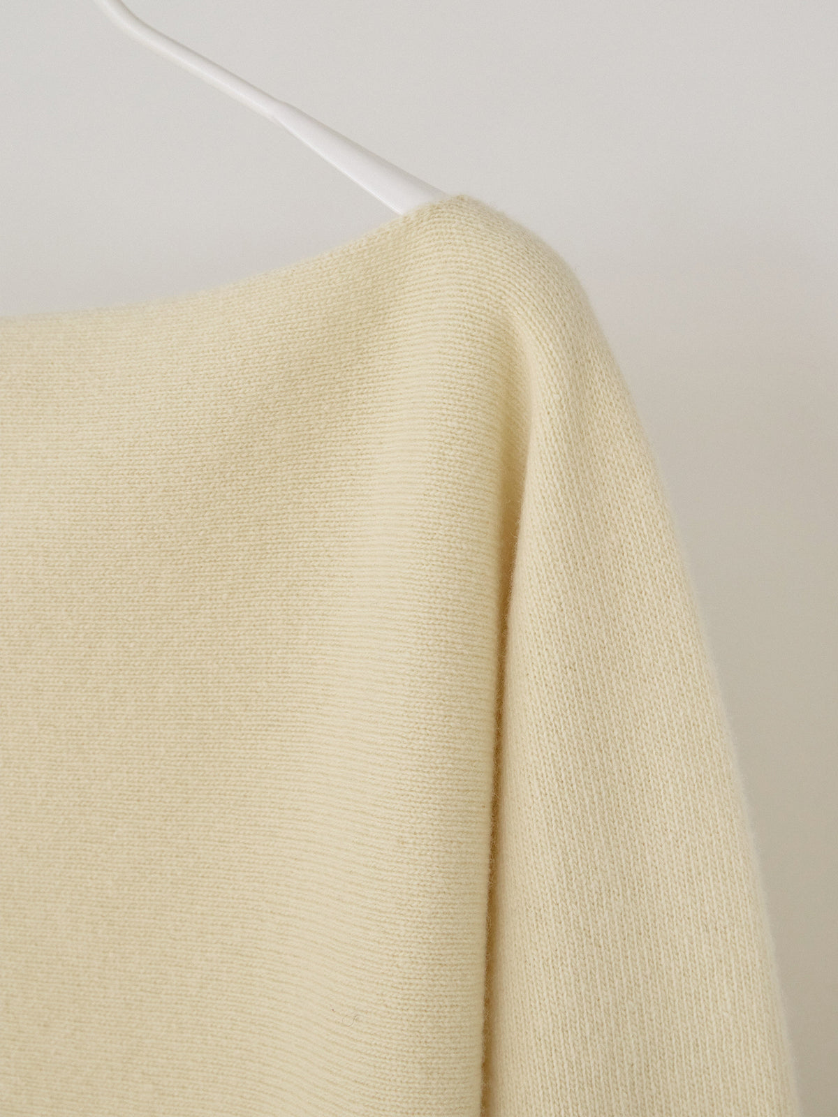 MARAN Flow Boat Neck Pullover - Pale Yellow 商品画像19/21