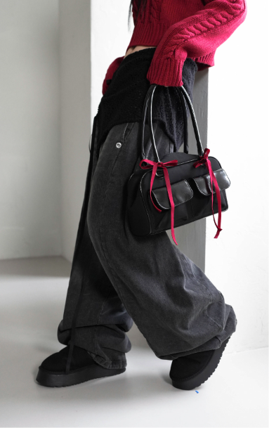 Strap-Detail Wide Jeans