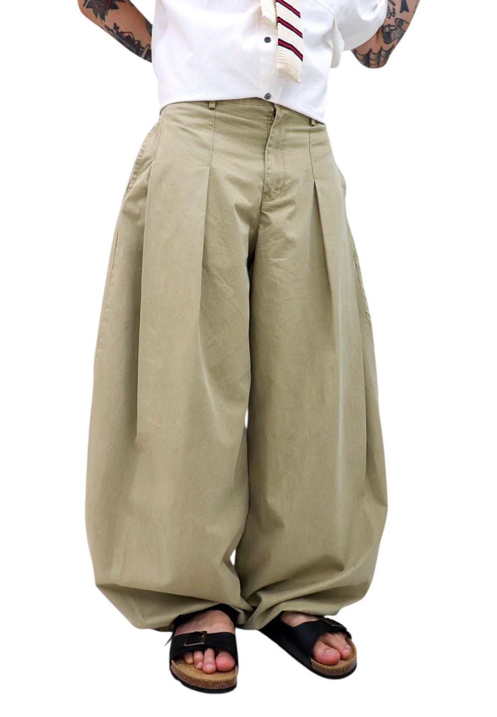 Curved Balloon Wide Pants
